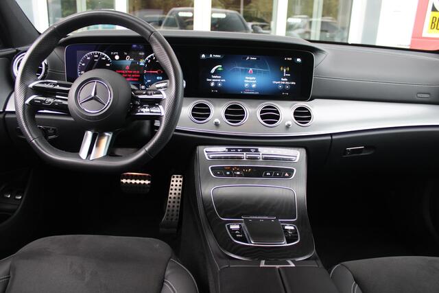 Mercedes-Benz E-KLASSE 300e 320PK BUSINESS SOLUTION AMG NIGHT EDITION | MULTISPAAKS AMG VELGEN | 360° CAMERA | | TREKHAAK | MULTIBEAM MATRIX LED KOPLAMPEN | LED ACHTERLICHTEN | ELEKTRISCH VERSTELBARE VOORSTOELEN MET GEHEUGEN FUNCTIE | ALCANTARA / KUNSTLEDEREN BEKLEDING | VOORS