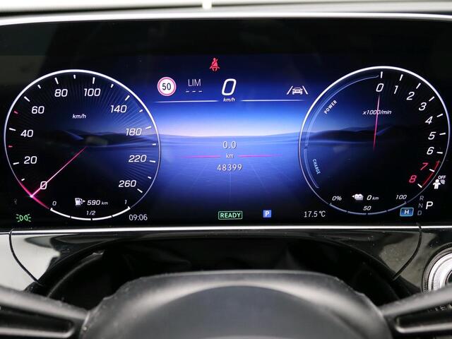 Mercedes-Benz E-KLASSE 300 e AMG Plug-In Hybride AMG Line | Panoramadak | Widescreen Dashboard | Burmester® 4D surround sound system | Digil Licht. Inclusief 24 maanden MB Certified garantie voor Europa.