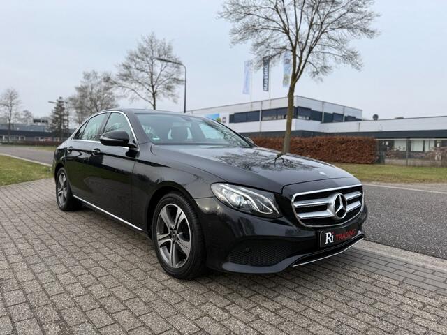 Mercedes-Benz E-KLASSE 200 Premium 9G Ambient Led
