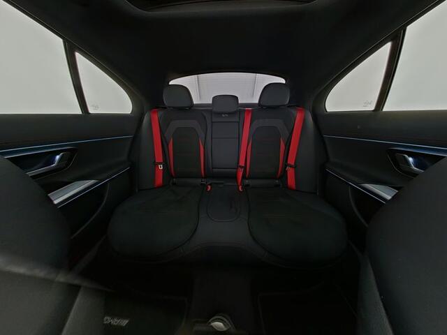 Mercedes-Benz E-KLASSE Mercedes-AMG 53 4MATIC+ Panorama Schuif-Kanteldak | MBUX Superscreen | Burmester® | AMG Real Performance Sound | Night 1 en 2 | 21 Inch AMG Velgen. Inclusief 24 maanden Mercedes-Benz Certified garantie voor Europa.