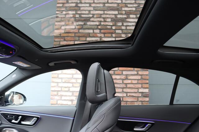Mercedes-Benz E-KLASSE 450 4MATIC AMG Line Premium+ | Luchtvering | Hyperscreen | Achterasbesturing | Massage | Nappa Leder | Stoelventilatie | Soft-Close | Trekhaak | Burmester | HUD | Verwarmd Stuurwiel |