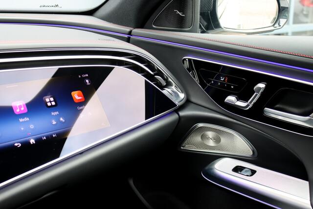 Mercedes-Benz E-KLASSE AMG 53 4MATIC+ Premium | 585pk | Hyperscreen | Achterasbesturing | Carbon | AMG Drivers Package | Distronic+ | HUD | Panoramadak | Digital Light | Burmester |