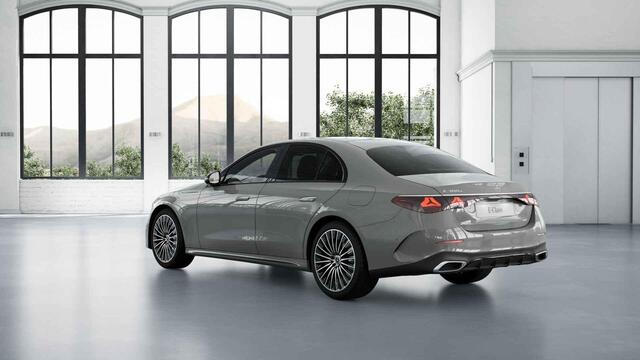 Mercedes-Benz E-KLASSE 300e Sport Edition | Premium Plus pakket | Panoramaschuifdak | Superscreen | Nightpakket | Rijassistentiepakket Plus | Stoelventilatie | Head-up display | Burmester