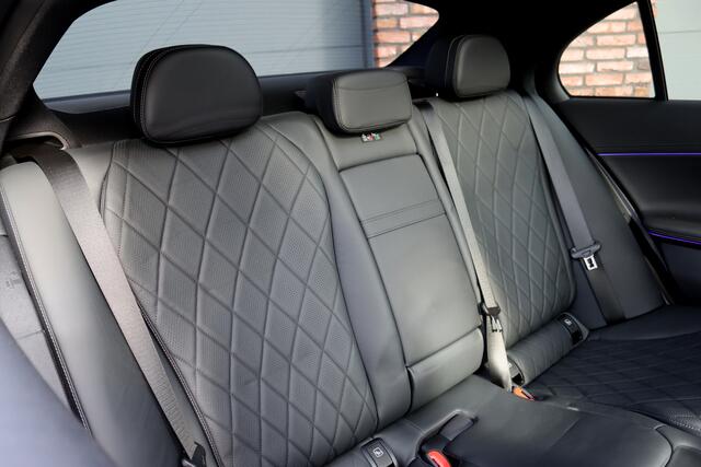 Mercedes-Benz E-KLASSE 450 d 4MATIC AMG Line | Hyperscreen | Luchtvering | Achterasbesturing | Standkachel | Nappa Leder | Stoelventilatie | Trekhaak | Distronic+ | HUD | Massage | 3D-Display |