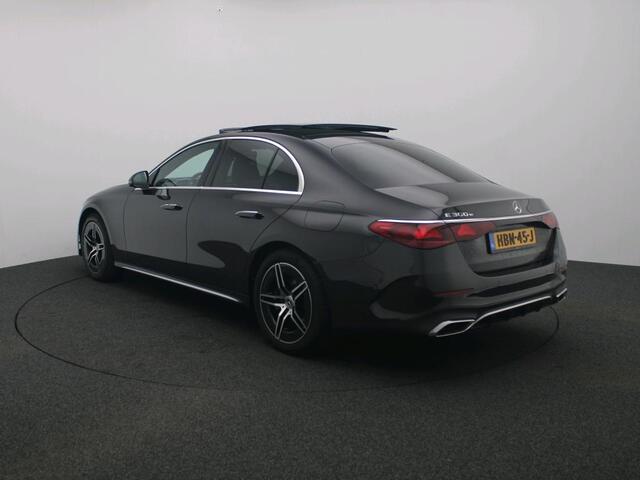 Mercedes-Benz E-KLASSE 300 e AMG Plug-In Hybride AMG Line | Panorama Schuif-Kanteldak | Widescreen Dashboard | Burmester® 4D surround sound system | Digil Licht. Inclusief 24 maanden Mercedes-Benz Certified garantie voor Europa.