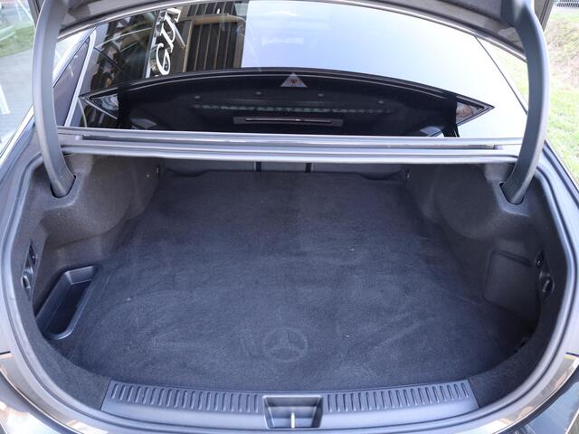 Mercedes-Benz E-KLASSE 300 e AMG Line