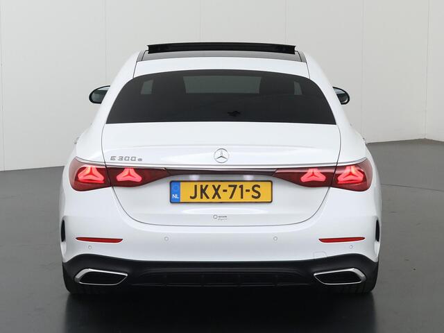 Mercedes-Benz E-KLASSE 300 e AMG Line | Night | Panoramadak | Achteruitrijcamera | Stoelverwarming |