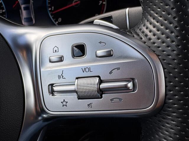 Mercedes-Benz E-KLASSE 200 AMG |Pano|Trekhaak|Burmester|