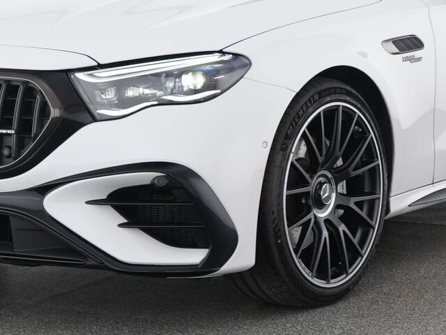 Mercedes-Benz E-KLASSE Mercedes-AMG 53 4MATIC+ Hybride Night Pakket | Panorama Schuif-Kanteldak | Distronic | MBUX Superscreen | Trekhaak | Burmester® | Head-up-Display. Inclusief 24 maanden MB Certified garantie voor Europa.