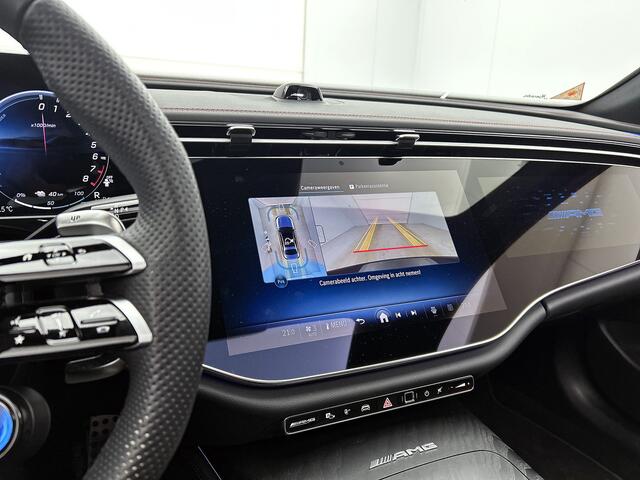Mercedes-Benz E-KLASSE AMG 53 4MATIC+ / NL Auto / Luchtvering (AMG RIDE CONTROL) / Panoramadak / Night Pakket / MBUX Superscreen / Achterasbesturing / Burmester / Plug-in hybride / Elektrisch rijbereik tot ca. 100 km /