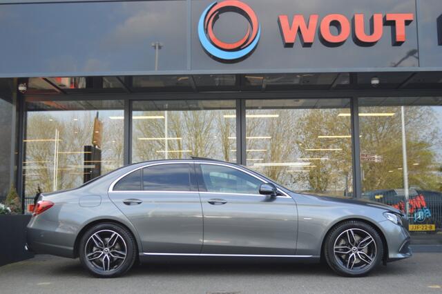 Mercedes-Benz E-KLASSE 200 Sport Style Led Schuif/kanteldak Sfeer Camera CarPlay Pdc