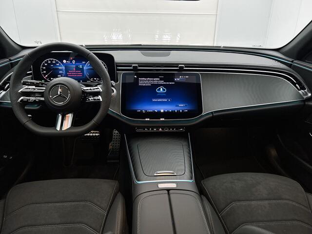 Mercedes-Benz E-KLASSE 300 e Business Solution AMG | Comfortpakket Plus | Parkeerpakket met 360°-camera | Nightpakket | Winterpakket | Trekhaak | Smartphone integratie | Ambient lighting Plus | Warmtewerend, donkergetint glas |