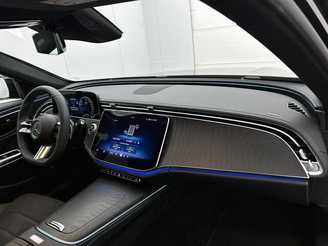 Mercedes-Benz E-KLASSE 300 e Business Solution AMG | Comfortpakket Plus | Parkeerpakket met 360°-camera | Nightpakket | Winterpakket | Trekhaak | Smartphone integratie | Ambient lighting Plus | Warmtewerend, donkergetint glas |