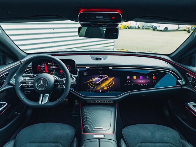 Mercedes-Benz E-KLASSE Limousine 300 e Sport Edition Panorama dak