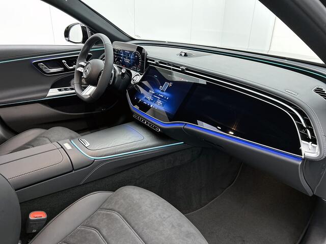 Mercedes-Benz E-KLASSE 300 e Business Solution AMG | Premium pakket | Nightpakket | Trekhaak | Panoramaschuifdak | 360° camera | Sierdelen in pianolak zwart | Burmester® 4D surround sound | GUARD 360° |