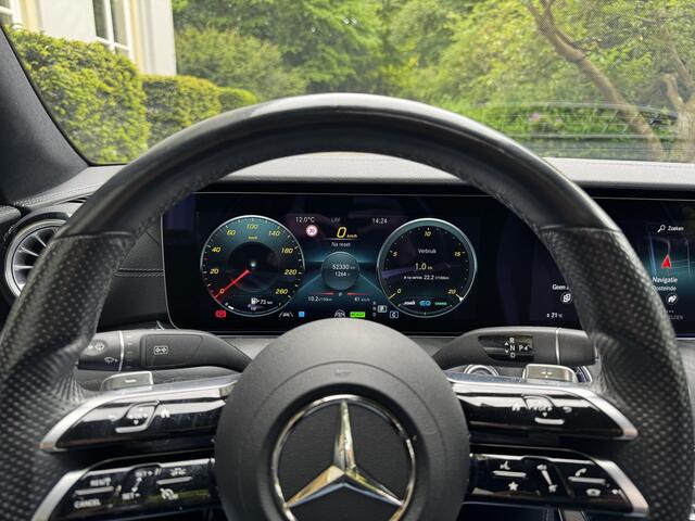 Mercedes-Benz E-KLASSE E300 Coupé AMG Line, Pano, Burmester, Memory