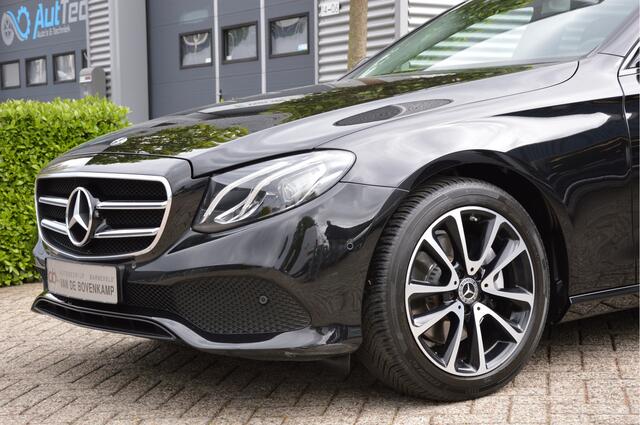 Mercedes-Benz E-KLASSE 200 AVANTGARDE | AUTOMAAT | SCHUIFDAK | NIGHT PAKKET | SFEERVERL | CARPLAY | LED | CAMERA | ENZ