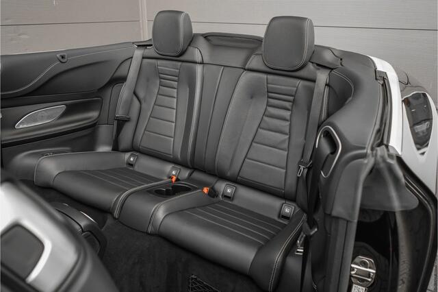 Mercedes-Benz E-KLASSE Cabrio 200 25th Anniversary AMG Aircap Widescreen Airscarf Burmester