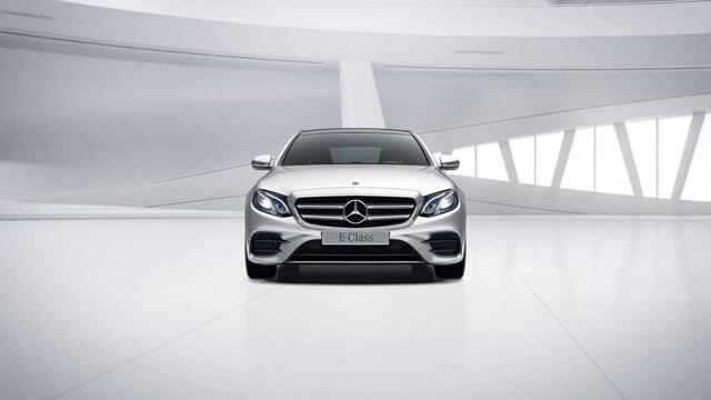 Mercedes-Benz E-KLASSE 200 Business Solution AMG | Panoramadak | Stoelverwarming | Lederen bekleding | Achteruitrijcamera |