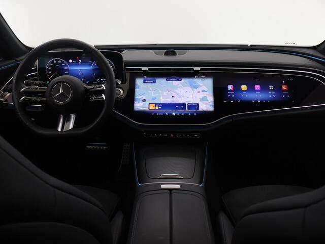 Mercedes-Benz E-KLASSE 300e Sport Edition | Panoramaschuifdak | Head-up | Trekhaak | Burmester | Nightpakket | 360° camera |