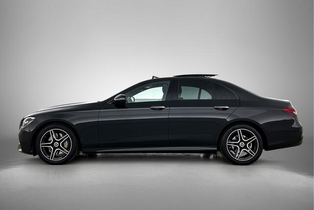 Mercedes-Benz E-KLASSE 200 AMG Nightpakket | Panoramadak | Trekhaak | CarPlay | Sfeerverlichting | Dode Hoek Ass | 360° Camera | Inclusief 24 maanden Mercedes-Benz Certified garantie voor Europa.