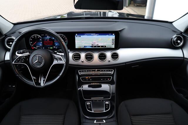 Mercedes-Benz E-estate 300 e Luxury Line | Adap. Cruise | Elek. Trekhaak | Navigatie | Stoelverwarming | Camera