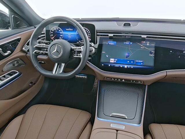 Mercedes-Benz E-estate 300 e AMG Plug-In Hybride AMG Line | Night Pakket | Panorama Schuif-Kanteldak | MBUX Superscreen | Burmester® | AC en DC Laden. Inclusief 24 maanden MB Certified garantie voor Europa.