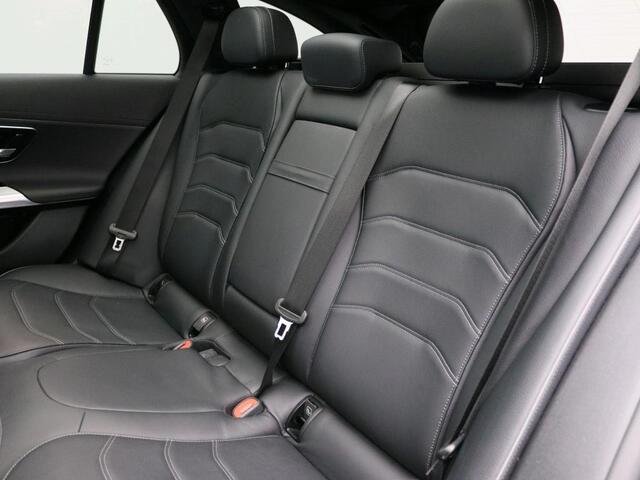 Mercedes-Benz E-estate 300 e Exclusive Line AMG Line | Night Pakket | Panorama Schuif-Kanteldak | Lederen bekleding | Alarm. Inclusief 24 maanden Mercedes-Benz Certified garantie voor Europa.