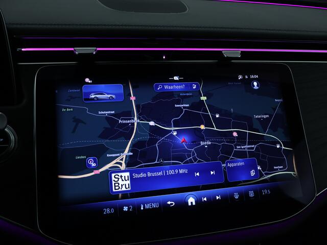 Mercedes-Benz E-estate 300 e AMG Plug-In Hybride | AMG Styling | Trekhaak | Digital light | Keyless go | Distronic | Keyless go | Memory Pakket voorsteoelen. Inclusief 24 maanden MB Certified garantie voor Europa.