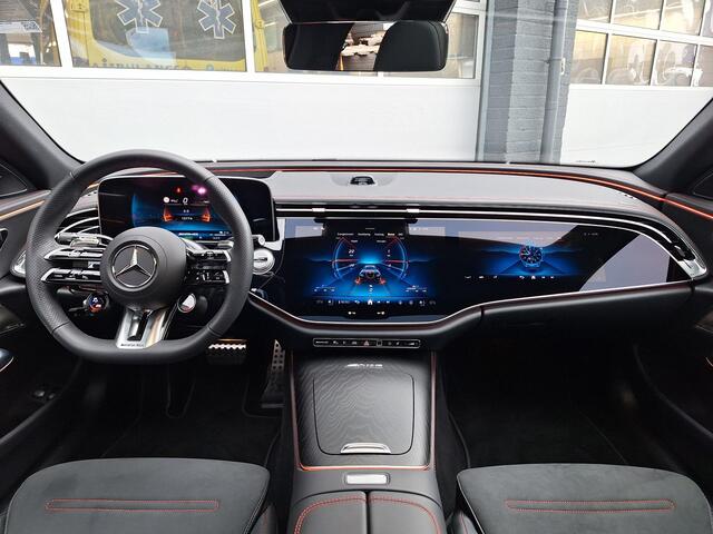 Mercedes-Benz E-estate AMG 53 4MATIC+ | Panoramadak | Trekhaak | Burmester | Superscreen | Head-up Display | Memory pakket | Dodehoekassistentie | DIGITAL LIGHT | Keyless-GO | Elektrische achterklep