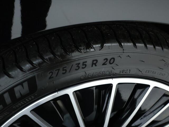 Mercedes-Benz E-estate 300 e Sport Edition | Trekhaak | Rijassistentiepakket Plus | Nightpakket | Akoestisch comfortpakket | KEYLESS GO-pakket | Winter pakket | Antidiefstalpakket URBAN GUARD PLUS | Parkeerpakket met 360°-camera |