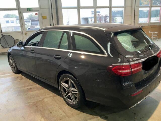 Mercedes-Benz E-estate 300 e AMG Line PHEV | Trekhaak elektrisch uitklapbaar | Open dak | Multibeam | Stoelverwarming | Achteruitrijcamera