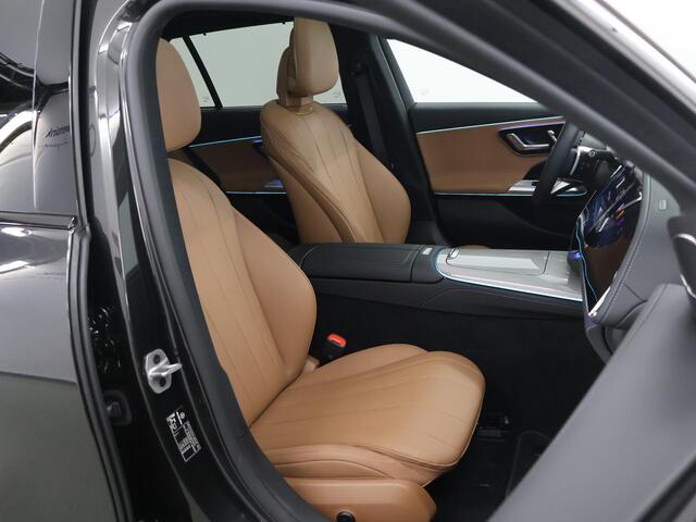 Mercedes-Benz E-estate 300 e AMG Line | Superscreen | Head up display | Panoramadak | Trekhaak | Verlichte grille | Winter pakket |