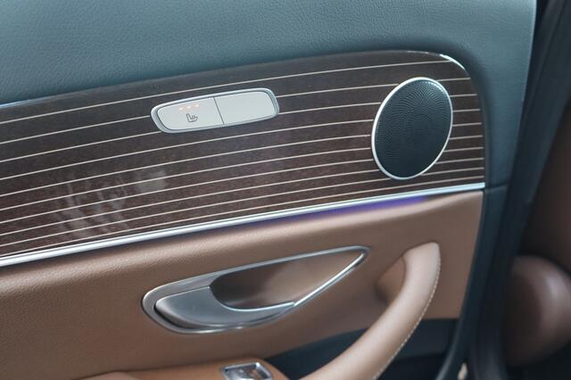 Mercedes-Benz E-estate 400 4M. Prem. Plus | 7 Zitplaatsen | Trekhaak | Luchtvering | St