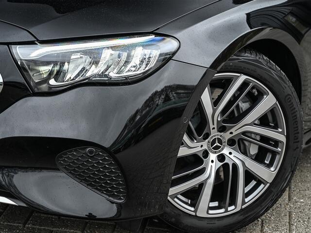 Mercedes-Benz E-estate 300 e Exclusive Line · Panoramadak · Ambiance interieur · Burmester 4D Sound · Stoelverwarming · Camera · Trekhaak · Distronic
