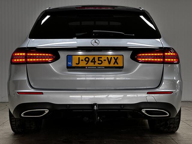 Mercedes-Benz E-estate 200 Business Solution AMG/ Trekhaak/ Wide-Screen/ Keyless/ Panorama-Dak/ Adaptive Cruise/ 19'' LMV/ Matrix-LED/ 360° Camera/ Dode-Hoek DET./ Stoelverw./ Zwarte-Hemel/ Elek. Stoel(en).