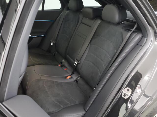 Mercedes-Benz E-estate 300e Sport Edition | Panoramaschuifdak | Head-Up | Burmester | Trekhaak | 360°-camera | MBUX Superscreen |