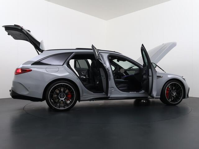 Mercedes-Benz E-estate AMG 53 HYBRID 4MATIC+ Night Edition | Premium Plus | AMG DYNAMIC PLUS | AMG Carbon Exterieur Pakket | AMG Nightpakket ll | Rijassistentiepakket Plus | Warmtecomfort Pakket | Winter Pakket | Zonnescherm Pakket | Panoramadak | Trekhaak | MBUX Superscreen | 