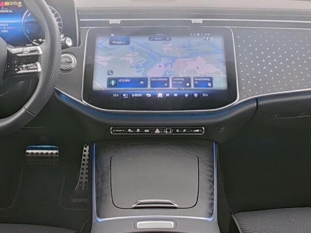 Mercedes-Benz E-estate 300 e AMG Nightpakket Plug-In Hybride | Airmatic | Trekhaak | Distronic | Sluitbekrachtiging | Memory | Dode Hoek Ass | Inclusief 24 maanden Mercedes-Benz Certified garantie voor Europa.