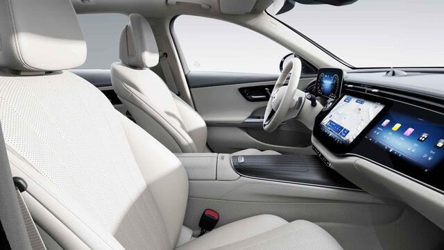 Mercedes-Benz E-estate 300 e AMG Line | Superscreen | Premium pakket | Exclusive interieur | Leder | Digital light | 360 camera |