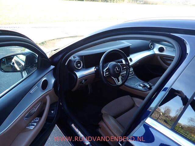 Mercedes-Benz E-estate 200 Business Solution / TREKHAAK / CAMERA / BLUETOOTH / NAVI