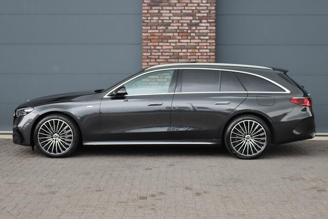 Mercedes-Benz E-estate 300 e AMG Line | Luchtvering | Hyperscreen | Stoelventilatie | Distronic+ | Massage | Digital Light | Trekhaak | Surround Camera | Nappa Leder | Burmester | Keyless Go | Vlakkenverwarming |