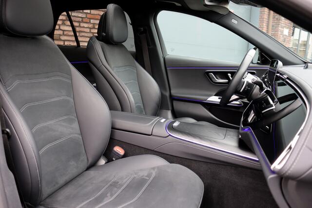 Mercedes-Benz E-estate 300 e AMG Line | Hyperscreen | Luchtvering | Distronic+ | Trekhaak | Burmester | HUD | Verwarmd Stuurwiel | Panoramadak | Digital Light | Achterbank Verwarmd |