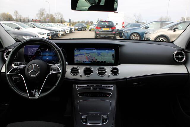 Mercedes-Benz E-estate 300e Avantgarde DISTRONIC CAMERA NAVI SFEER DAB TREKHAAK