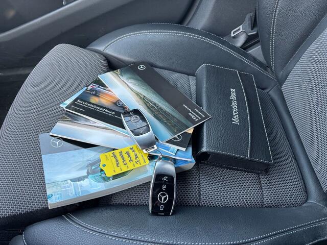 Mercedes-Benz E-estate 300 de Premium | VERWACHT | Trekhaak