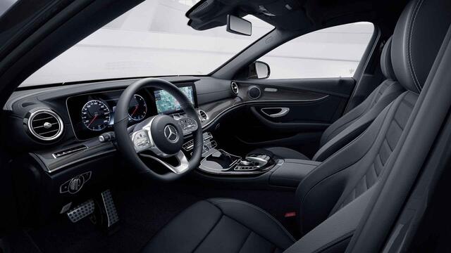 Mercedes-Benz E-estate 220 d Premium Plus | AMG | Night | Panoramadak | Multibeam | Rijassistentiepakket |