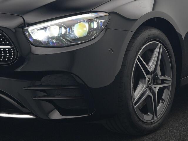 Mercedes-Benz E-estate 300 e AMG Line PHEV 320pk Dealer O.H. | Panodak | Adaptive Cruise | 360 Camera | Multi Beam LED | Lederen Sportstoelen Verwarmd | Sfeerverlichting | Apple Carplay | Navigatie | DAB | Plug In Hybrid |