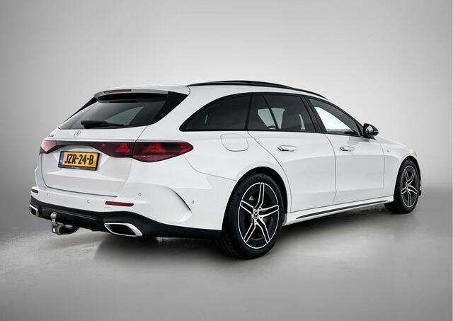 Mercedes-Benz E-estate 300 e AMG Plug-In Hybride AMG | Night Pakket | Panorama Schuif-Kanteldak | MBUX Superscreen | Trekhaak | Stuur en Stoelverwarming. Inclusief 24 maanden Mercedes-Benz Certified garantie voor Europa.