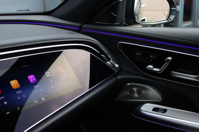 Mercedes-Benz E-estate 300 e Exclusive Line Premium+ | Hyperscreen | Luchtvering | Distronic | Nappa Leder | Stoelventilatie | 3D-Display | Trekhaak | Burmester | Digital Light |