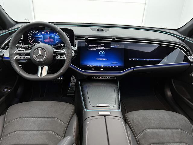 Mercedes-Benz E-estate 300 e Business Solution AMG | Premium pakket | Nightpakket | Trekhaak | Panoramaschuifdak | GUARD 360° | Burmester® 4D surround sound | 360° camera | Warmtewerend, donkergetint glas |